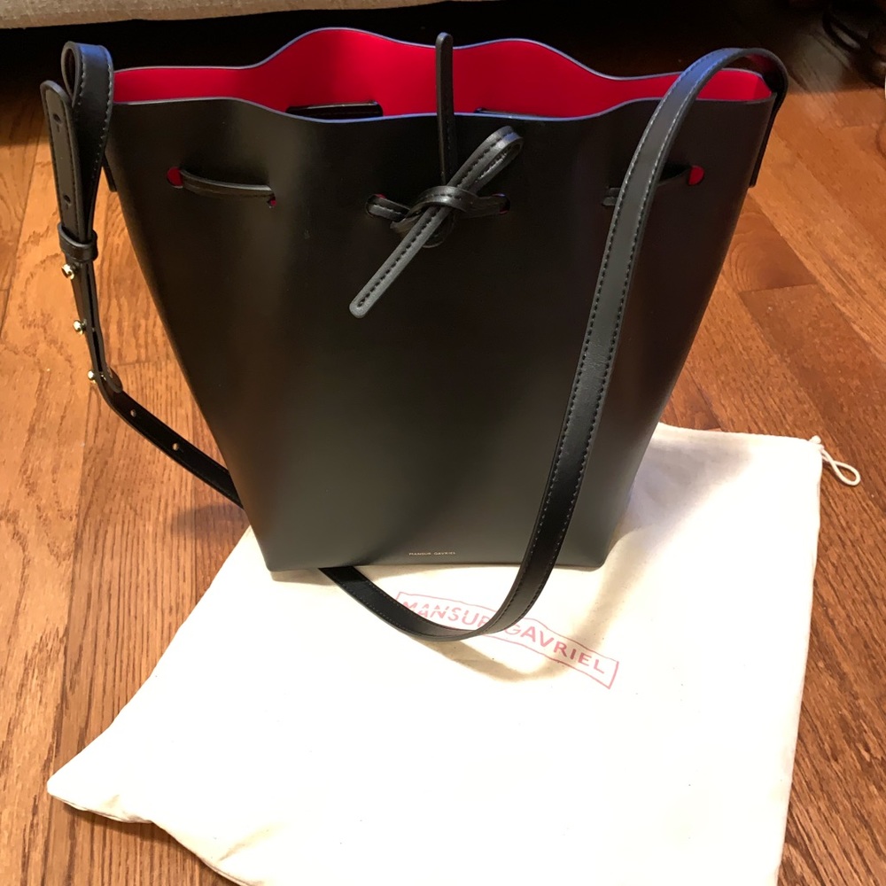 Mansur Gavriel Large Bucket Bag - Black/Red Flamma